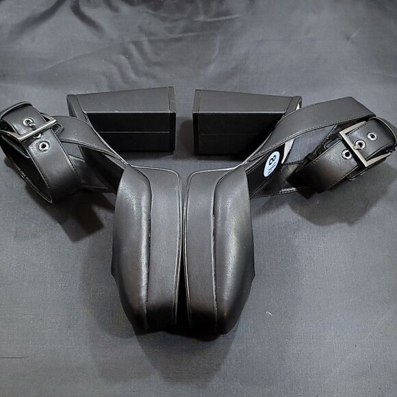 BRAND NEW DKNY BARRA LEATHER PLATFORM ANKLE WRAP PUMPS - Picture 8 of 12